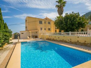 23555478-Ferienhaus-5-Calp-300x225-1