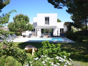 23982343-Ferienhaus-8-Calvi-300x225-1