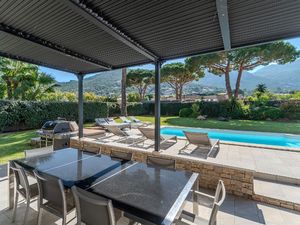 23982343-Ferienhaus-8-Calvi-300x225-3