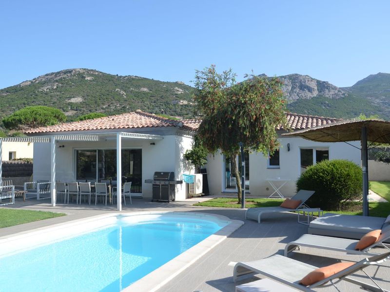 23982435-Ferienhaus-6-Calvi-800x600-0