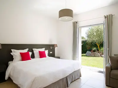 EnSuite Zimmer mit Blick auf den Garten