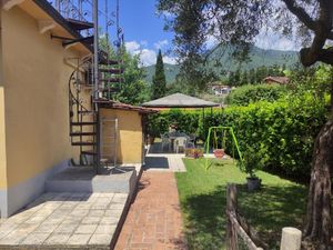 23557747-Ferienhaus-8-Camaiore-300x225-5