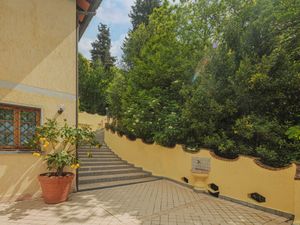 23848310-Ferienhaus-4-Camaiore-300x225-1