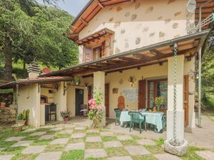 23848336-Ferienhaus-5-Camaiore-300x225-5