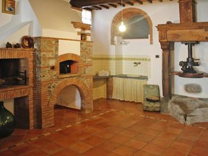 23287469-Ferienhaus-2-Camaiore-300x225-4