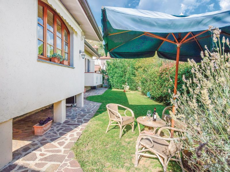 23725076-Ferienhaus-6-Camaiore-800x600-0