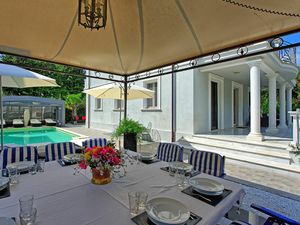 24029528-Ferienhaus-8-Camaiore-300x225-5