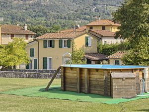 23839051-Ferienhaus-5-Camaiore-300x225-4