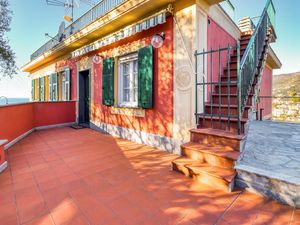 23951253-Ferienhaus-8-Camogli-300x225-0