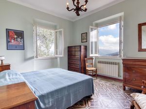 24004019-Ferienhaus-7-Camogli-300x225-5