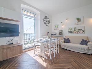 23754200-Ferienhaus-6-Camogli-300x225-2