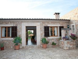 23075917-Ferienhaus-6-Campos-300x225-3