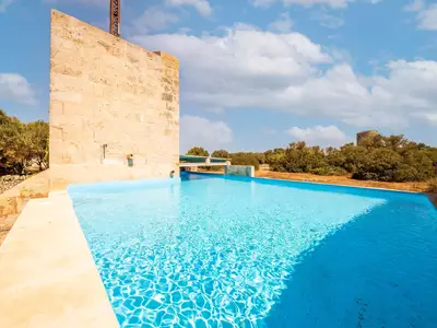 PoolOfHouse