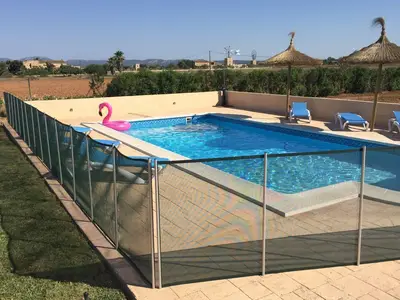 Auf Anfrage für kleine Kinder - Pool Sicherheitszaun