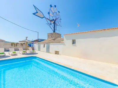 PoolOfHouse