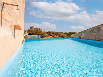 PoolOfHouse