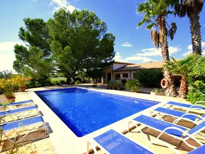Ferienhaus für 9 Personen (240 m²) in Santa Margalida 1/10
