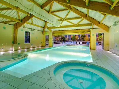 PoolOfHouse