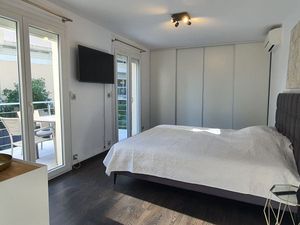 23552087-Ferienhaus-5-Cannes-300x225-3