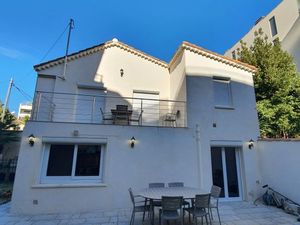 23552087-Ferienhaus-5-Cannes-300x225-1