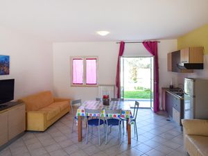 24002632-Ferienhaus-5-Capaccio-300x225-2