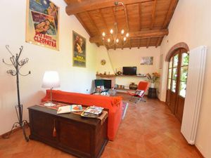 23549095-Ferienhaus-6-Capannori-300x225-3