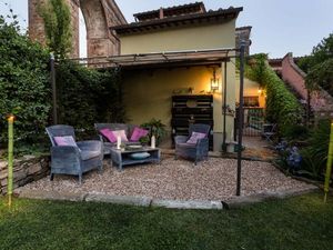 22639031-Ferienhaus-2-Capannori-300x225-5