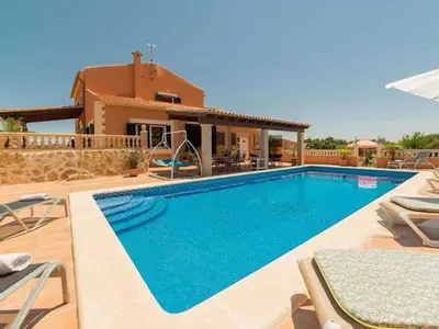 Ferienhaus für 9 Personen (260 m²) in Capdepera 1/10