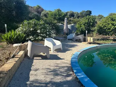 PoolOfHouse