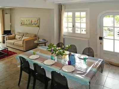 DiningRoom
