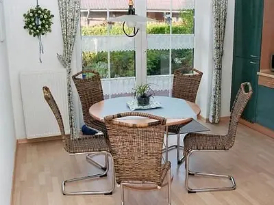 Ferienhaus für 5 Personen (150 m²) in Carolinensiel 9/10