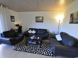 23989166-Ferienhaus-8-Carolinensiel-300x225-1