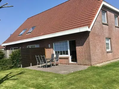 Ferienhaus für 4 Personen (75 m²) in Carolinensiel 1/10
