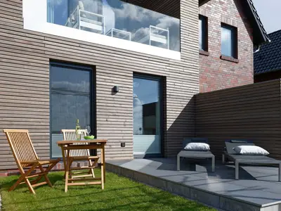 Möblierte Sonnenterrasse am Ankerhuus lädt zum Entspannen ein