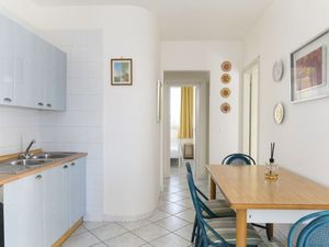 24048058-Ferienhaus-6-Carovigno-300x225-5