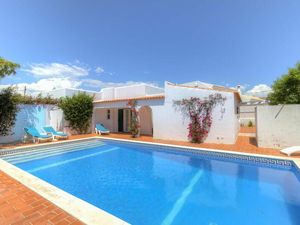 23547730-Ferienhaus-4-Carvoeiro-300x225-0