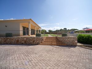 23848217-Ferienhaus-6-Carvoeiro-300x225-3