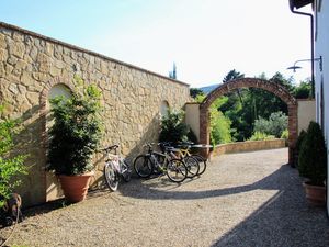 18048211-Ferienhaus-14-Casalguidi-300x225-4