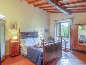 23728916-Ferienhaus-8-Castel Focognano (AR)-300x225-3