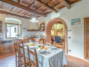 23728916-Ferienhaus-8-Castel Focognano (AR)-300x225-5