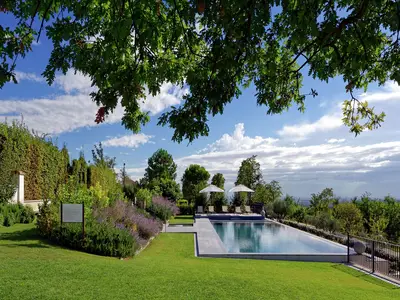 PoolOfHouse