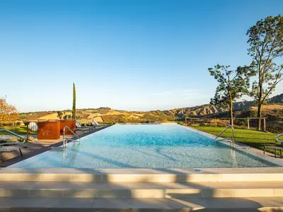 PoolOfHouse