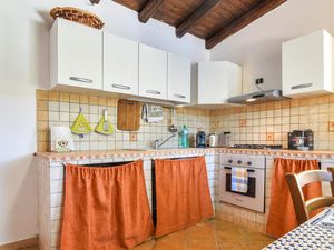 23754478-Ferienhaus-6-Casteldaccia-300x225-5