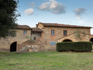 17999611-Ferienhaus-9-Castellina In Chianti-300x225-1