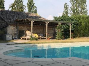 23524427-Ferienhaus-12-Castelnau-de-Montmiral-300x225-0