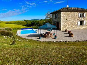 23524405-Ferienhaus-6-Castelnau-de-Montmiral-300x225-2