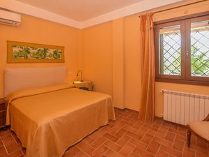 23823747-Ferienhaus-8-Castelnuovo Di Farfa-300x225-3