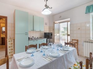 23762938-Ferienhaus-6-Castelnuovo Di Farfa-300x225-4