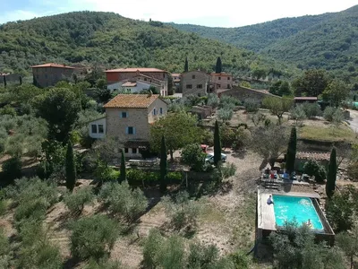 PoolOfHouse