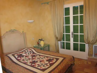 Schlafzimmer 2